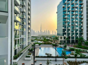 Life - Full Burj Khalifa View